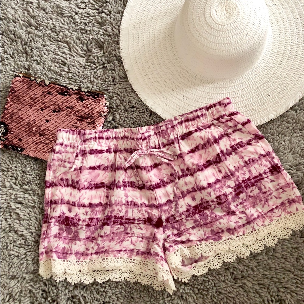 Lace Trim Pull-on Shorts